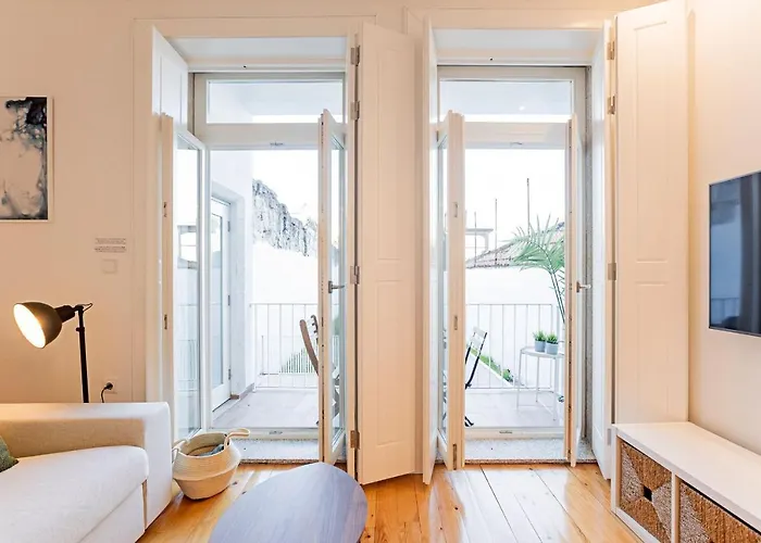 Apartamento Wonderful Duplex W Private Patio & Ac By Lovelystay