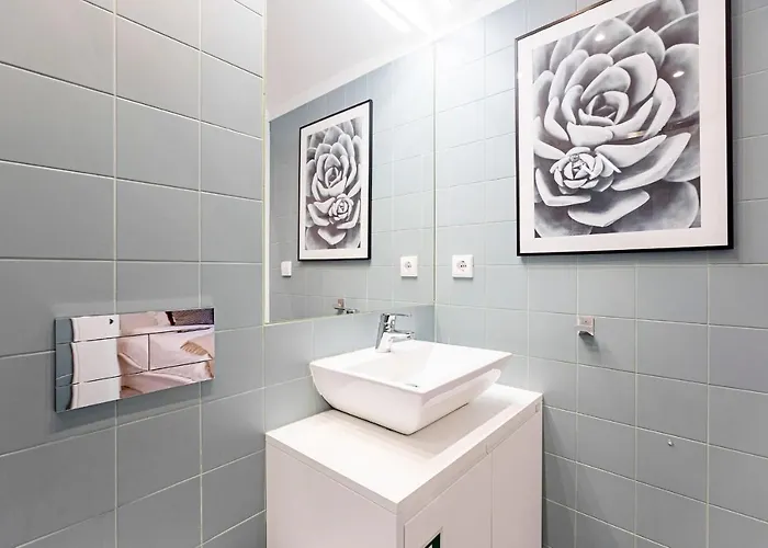 Wonderful Duplex W Private Patio & Ac By Lovelystay *