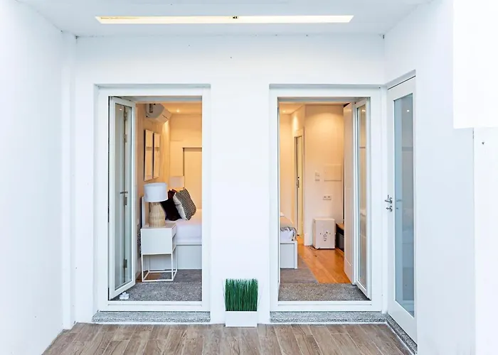 Wonderful Duplex W Private Patio & Ac By Lovelystay *