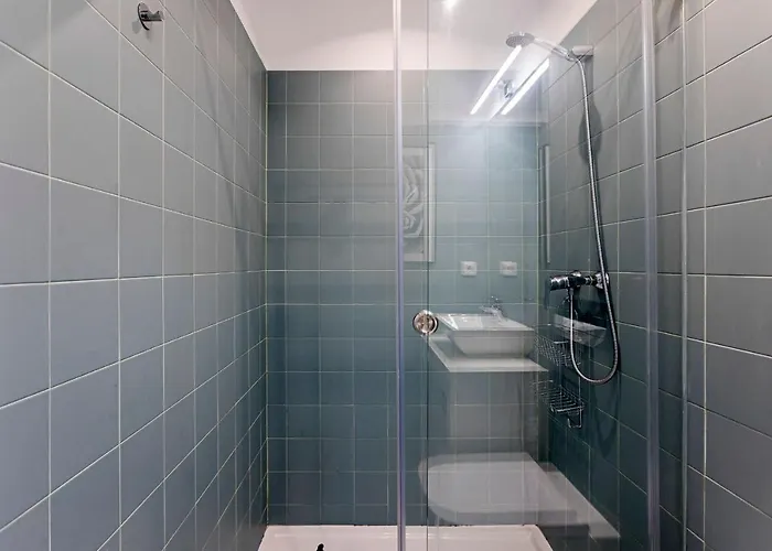 아파트 Wonderful Duplex W Private Patio & Ac By Lovelystay 포르투