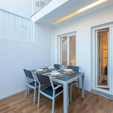 Wonderful Duplex W Private Patio & Ac By Lovelystay Apartman *