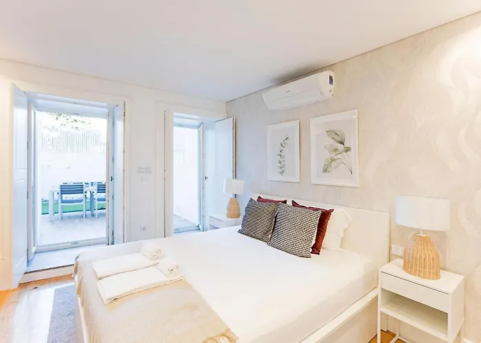 公寓 Wonderful Duplex W Private Patio & Ac By Lovelystay 波尔图