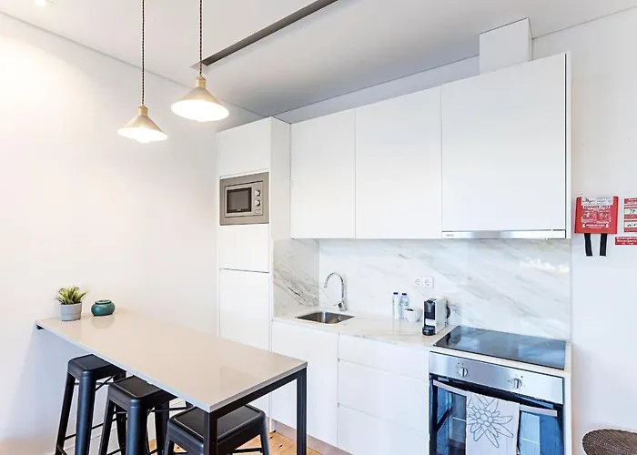 公寓 Wonderful Duplex W Private Patio & Ac By Lovelystay 波尔图